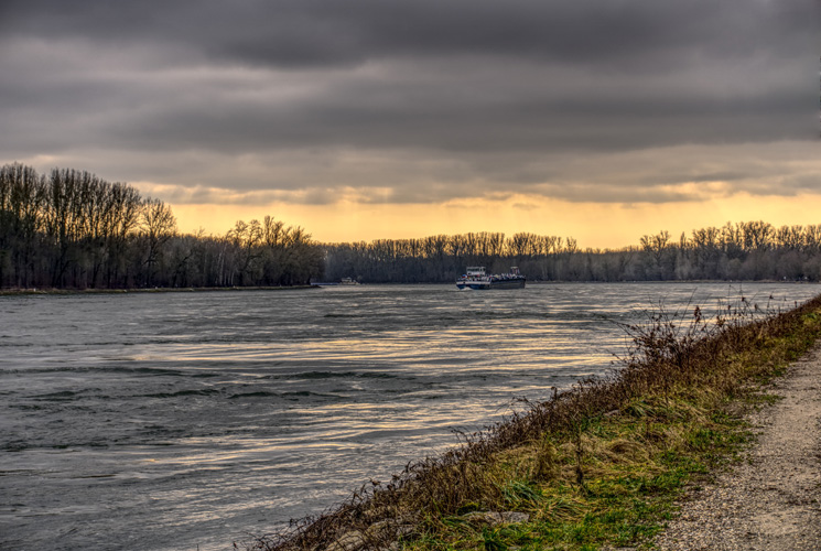 武漢鋼筆進口報關(guān)